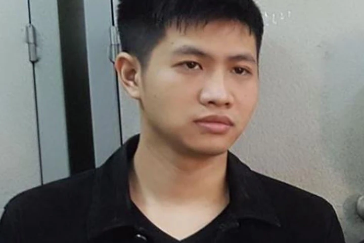 "Hot boy" điều hành web sex sa lưới