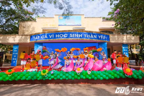 Le be giang ngap tran cam xuc cua hoc sinh Ha thanh - Anh 9