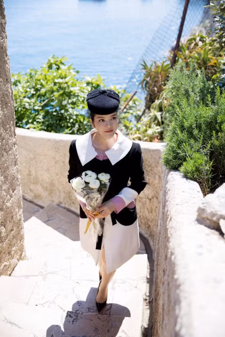 Ly Nha Ky dat hoa tuong niem Cong nuong Grace Kelly - Anh 6