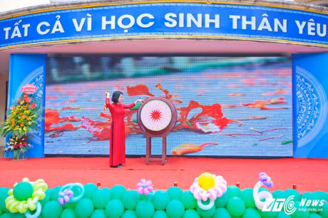 Le be giang ngap tran cam xuc cua hoc sinh Ha thanh - Anh 1