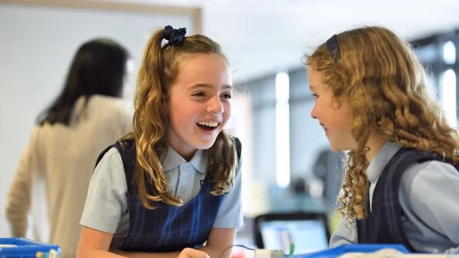 Trẻ em Đan Mạch được học miễn phí đến năm 16 tuổi.