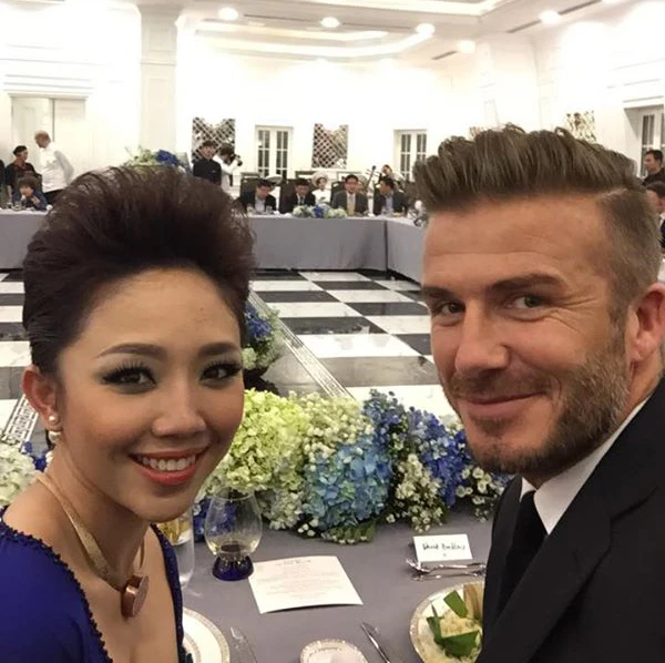 Tóc Tiên quyến rũ bên David Beckham