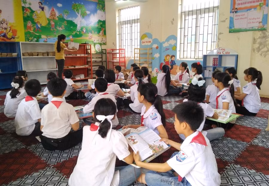 Mô hình Thư viện thân thiện tại Trường Tiểu học Thị trấn Bình Minh (huyện Kim Sơn, Ninh Bình). Ảnh: Vân Anh