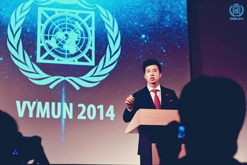 Lân mong muốn trở thành nhà ngoại giao xuất sắc và sẽ trở về Việt Nam cống hiến sau khi học xong. Ảnh: NVCC. lan5-9713-1425708528.jpg
