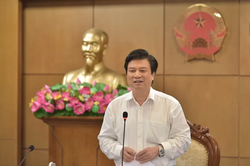 Thứ trưởng Bộ GD&amp;ĐT Nguyễn Hữu Độ phát biểu tại hội nghị.