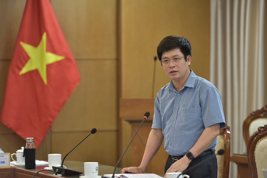 Ông Nguyễn Xuân Thành, Vụ trưởng Vụ Giáo dục Trung học (Bộ GD&ĐT) phát biểu tại hội nghị. Ông Nguyễn Xuân Thành, Vụ trưởng Vụ Giáo dục Trung học (Bộ GD&ĐT) phát biểu tại hội nghị.