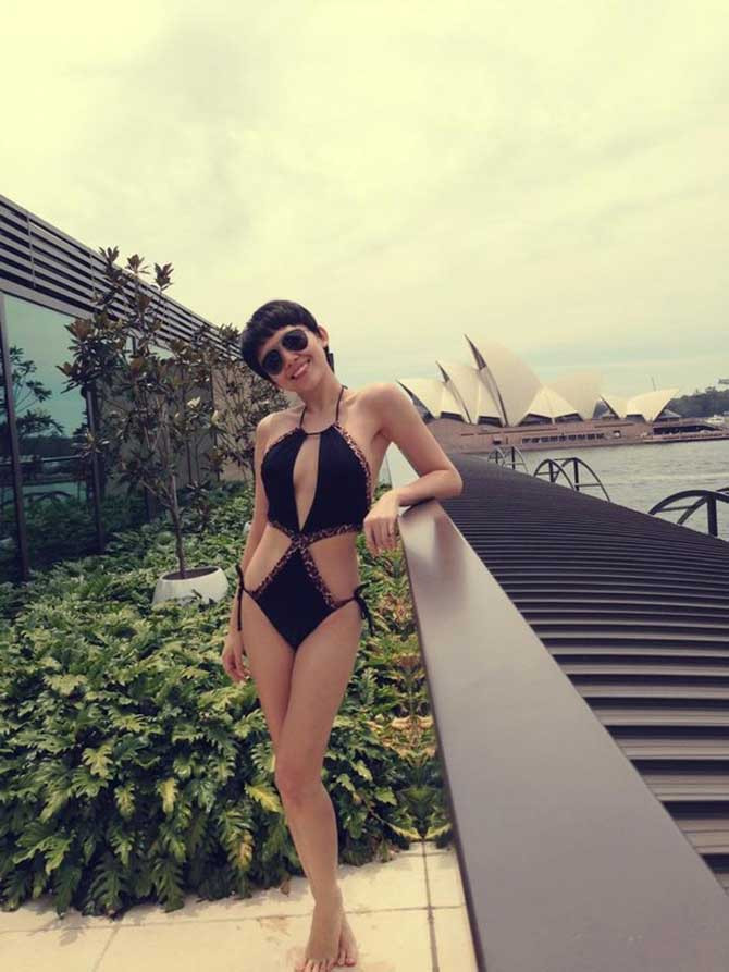 tóc tiên đốt mắt với bikini