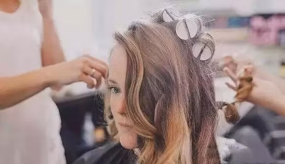 đi cắt tóc, thợ làm tóc, lỗi cắt tóc, tránh khi đi cắt tóc