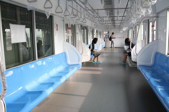 Cận cảnh bên trong tàu điện ngầm đầu tiên của Việt Nam ảnh 12 Cận cảnh bên trong tàu điện ngầm đầu tiên của Việt Nam