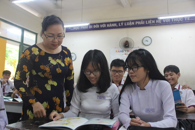 Nhà giáo Lương Quỳnh Hoa với hơn 30 năm tận tụy với nghề