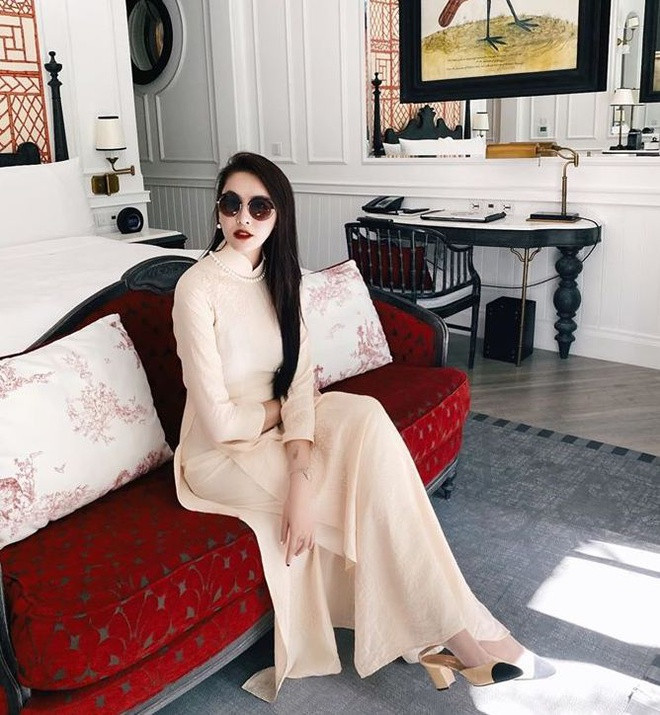 Hoi hot girl, rich kid khoe dien ao dai don Tet hinh anh 5 79952646_2704066086282615_1080125253503418368_o.jpg