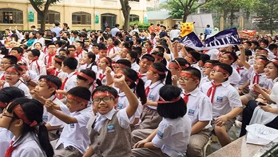 Thực hiện nghiêm thời gian năm học