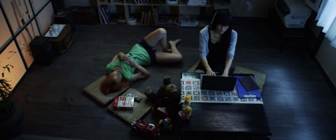 Phim khai thác một cốt truyện kinh điển về hồn ma oan khuất ẩn trong khu chung cư cũ kỹ Ảnh minh họa