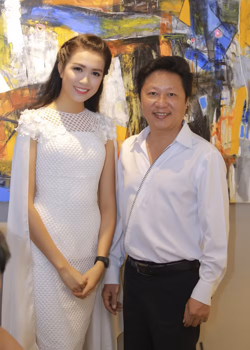 chi-gai-tu-hao-khi-le-hang-thanh-a-hau-hoan-vu-5