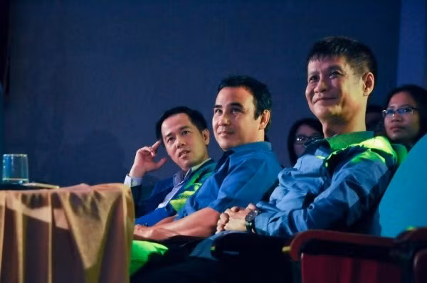 Đạo diễn Lê Hoàng: “Tôi quê lắm không biết nhắn tin” ảnh 1