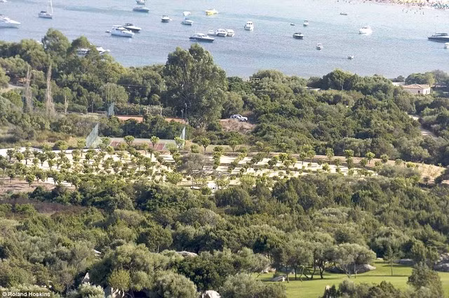 Cận cảnh “thiên đường sung sướng” xa hoa của cựu thủ tướng Ý ảnh 11