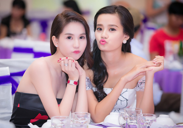 ngoc-trinh-goi-cam-du-su-kien-o-kien-giang-6