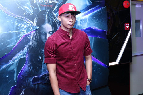 Oanh Yến khoe hình xăm “khủng” gây tranh cãi ảnh 14 Oanh Yến khoe hình xăm