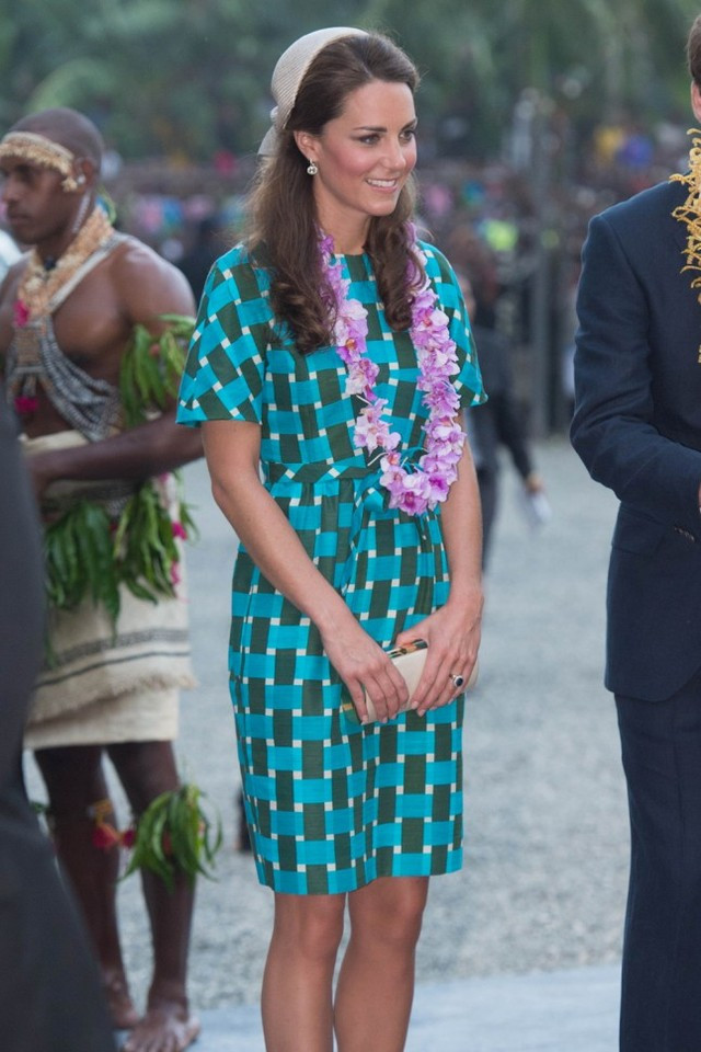 Gu thời trang sang trọng, tinh tế của công nương Anh ảnh 19