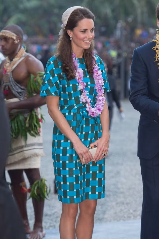 Gu thời trang sang trọng, tinh tế của công nương Anh ảnh 19