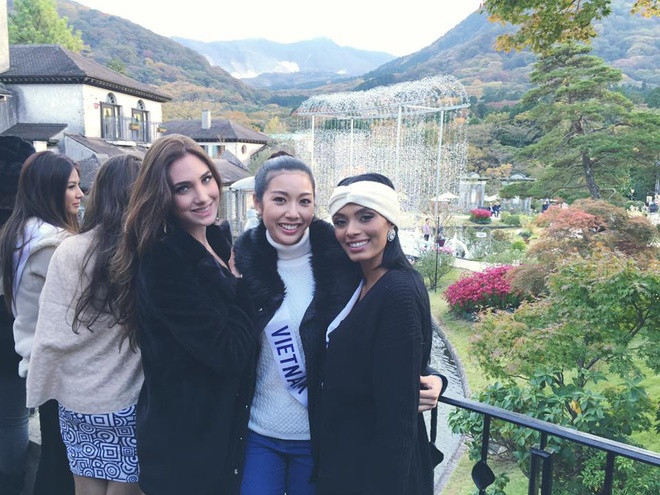 Á khôi Thúy Vân tự tin thể hiện bản thân tại Hoa hậu Quốc tế