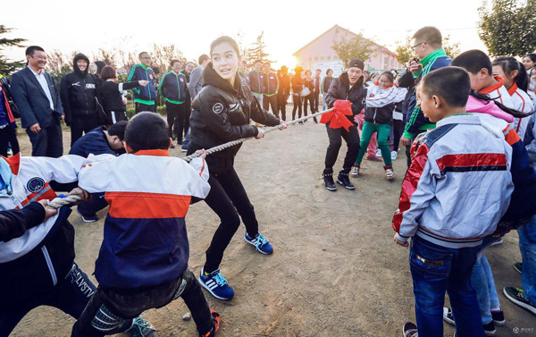 angelababy-ve-que-chong-sau-ngay-cuoi-1