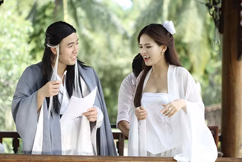 Akira Phan “gây sốc” khi trở lại showbiz - 2