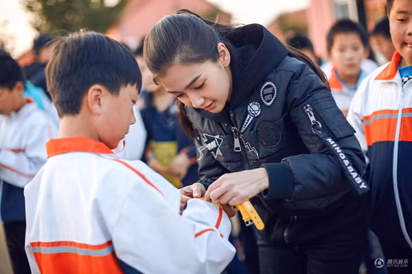 angelababy-ve-que-chong-sau-ngay-cuoi-6