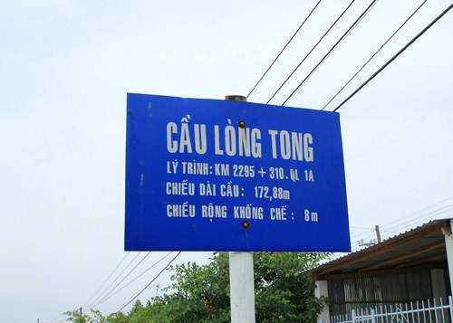 12 cay cau co ten goi doc dao nhat mien Tay-hinh-anh-5