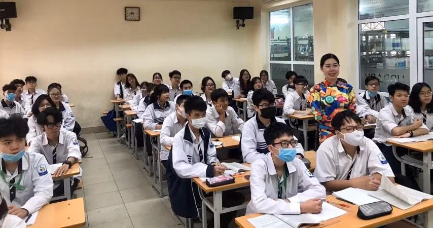 Tiết học đổi mới, sáng tạo của cô Phạm Thị Thanh Huyền và học trò Trường THPT Hoàng Cầu.
