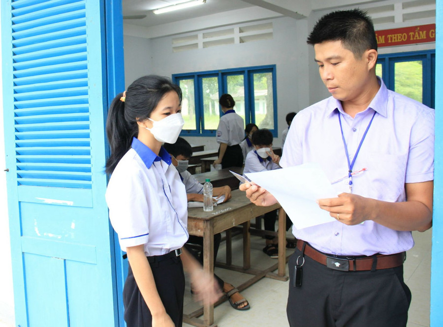 Thí sinh tại Bình Thuận trong Kỳ thi tốt nghiệp THPT năm 2022. Ảnh: INT