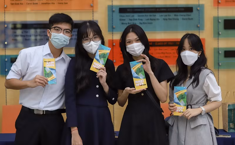 Lễ tổng kết cuối năm 2020 của du học sinh Việt Nam tại Singapore. Ảnh: NVCC