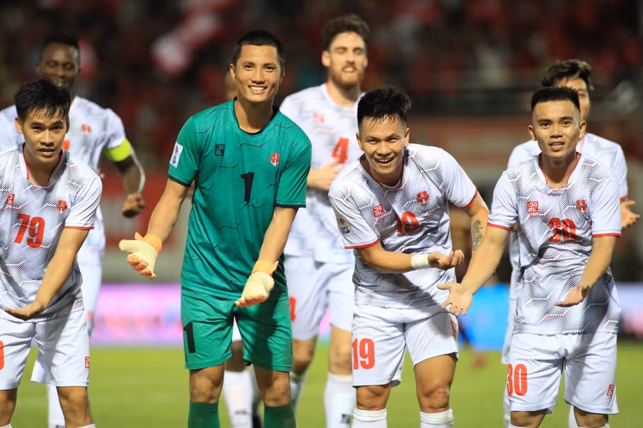 Hải Phòng ăn mừng sau trận thắng PSM Makassar 3-0. Ảnh: INT.