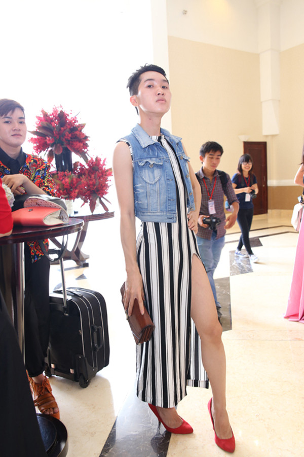 Khóc thét với phong cách thời trang của giới trẻ Việt ảnh 7 Không ai gọi đây là một bộ quần áo unisex.
