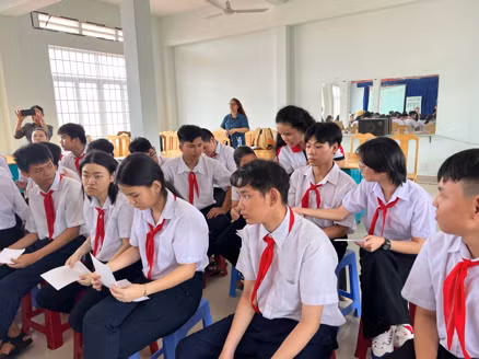 SCG phối hợp cùng DRD Việt Nam tổ chức chương trình hướng nghiệp “Em và Ước mơ nghề nghiệp" cho phụ huynh và các em học sinh khuyết tật, ngày 17/5.