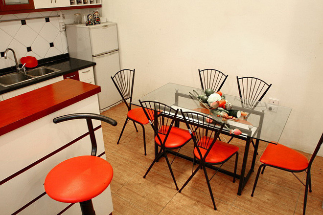 Ngôi nhà với màu đỏ may mắn ảnh 5