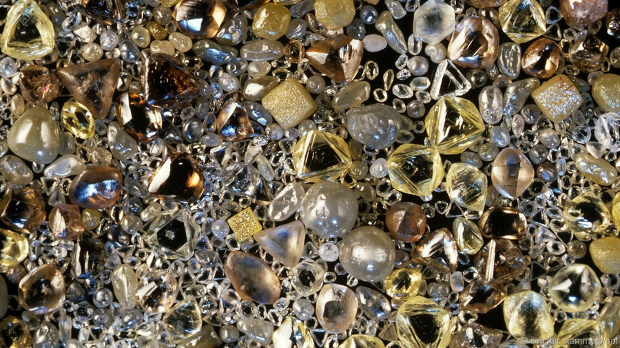 Diamond crystal