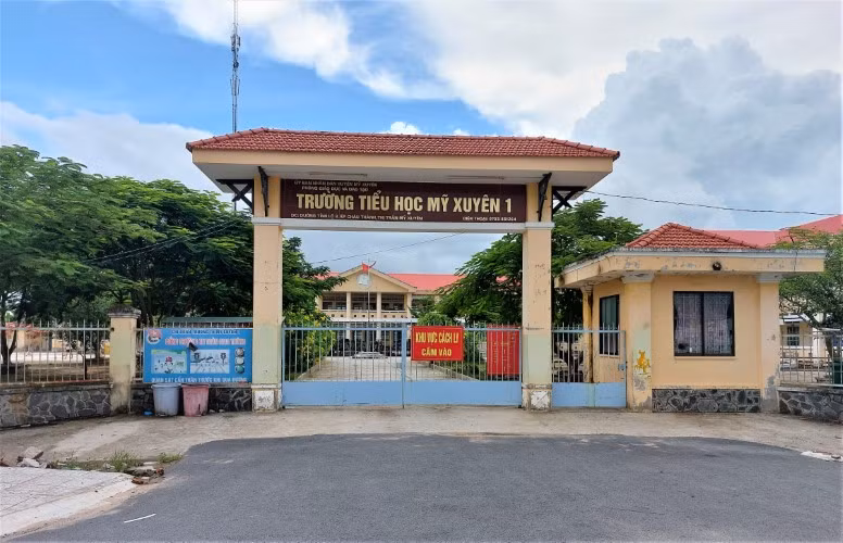 Một trường học ở tỉnh Sóc Trăng trưng dụng làm khu cách ly. Ảnh: X.Lương