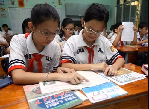 Đổi mới chương trình và SGK là cần thiết