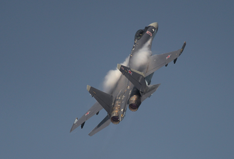 Một chiến đấu cơ Sukhoi Su-35