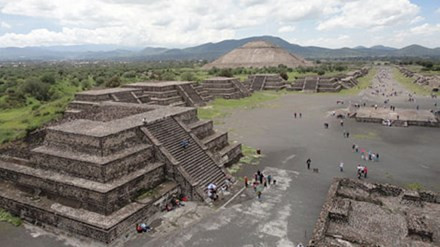 Đường hầm bí ẩn dưới thành phố cổ Teotihuacan