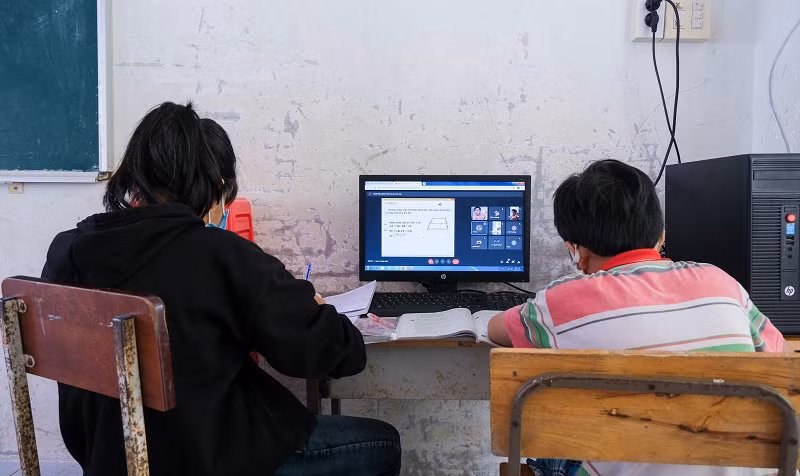 Để việc học không bị gián đoạn, việc linh động dạy học trực tuyến - trực tiếp cho học sinh lớp 9 đạt hiệu quả.