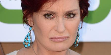 Tha thứ nhiều lần, cựu giám khảo X Factor tiếp tục bị chồng "cắm sừng" ảnh 1 Sharon Osbourne đau khổ vì chồng “ngựa quen đường cũ”