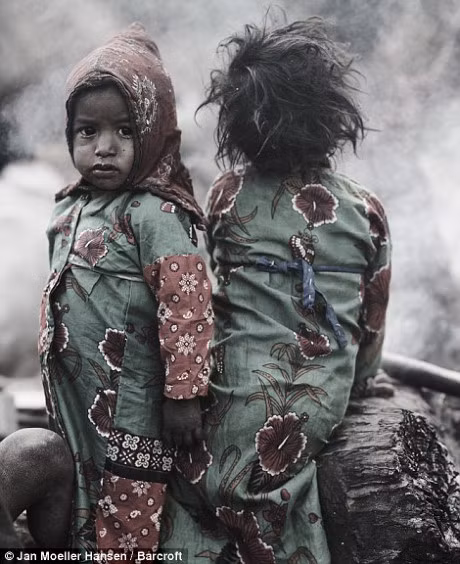 La ki bo lac di cu moi khi co nguoi qua doi - Anh 10