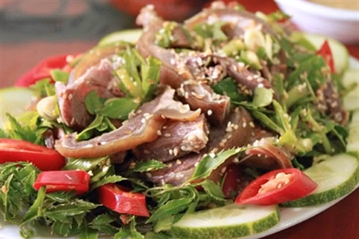 4 đặc sản dễ gây ngộ độc nên loại bỏ khỏi thực đơn ăn Tết