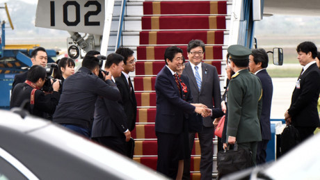 Thu tuong Nhat Ban Shinzo Abe den Ha Noi - Anh 4