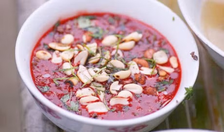 4 dac san de gay ngo doc nen loai bo khoi thuc don an Tet - Anh 1