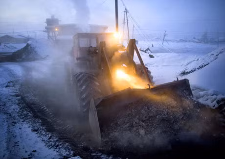 Chum anh: Ngoi lang lanh nhat hanh tinh voi nhiet do duoi -71 do C - Anh 17