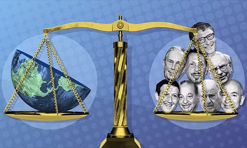 Tài sản 8 tỷ phú cộng lại bằng nửa tài sản toàn cầu. Ảnh: CNN