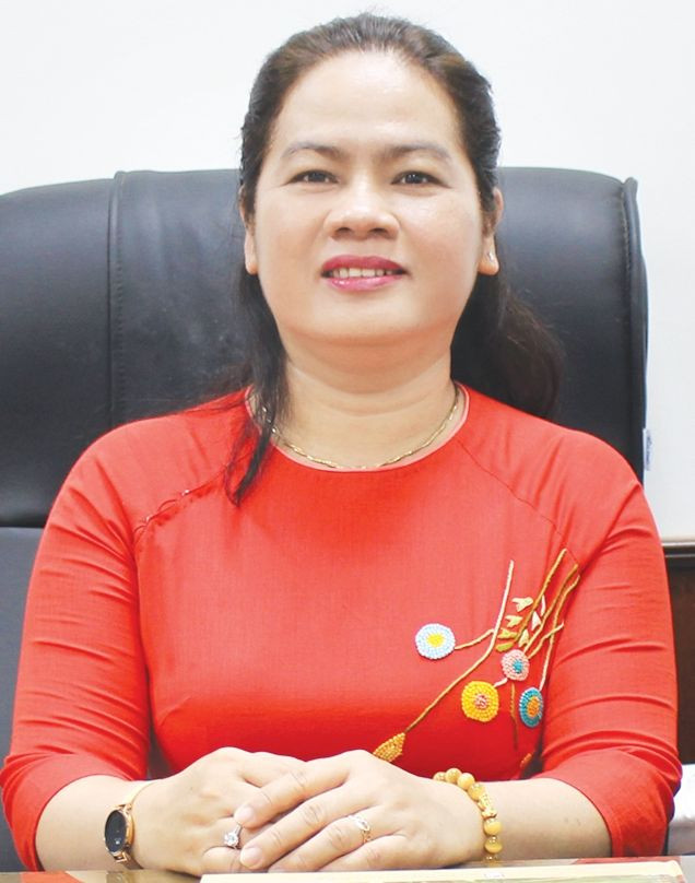 Bà Huỳnh Thị Phượng. Bà Huỳnh Thị Phượng.